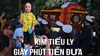 Nghẹn ngào đưa tiễn em Kim Tiểu Ly bằng nước mắt hai bên đường [upl. by Assirrec549]