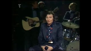 Karel Gott  Léta prázdnin 1975 [upl. by Engamrahc]