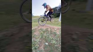 MTB bikepark shred mtb downhillmountainbike automobile downhillbike downhillbiking bmx [upl. by Trellas]