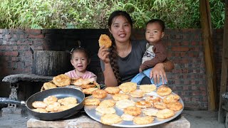 Harvest corn and bring it to the market to sell  make corn cakes to eat with your children [upl. by Halik]