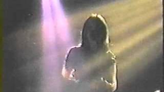 01 Mazzy Star  The Agora 1994  Flowers in December live [upl. by Aridni]