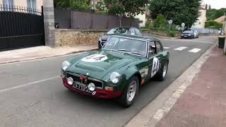 MGB GT V8 SEBRING 1er tour de roues [upl. by Oys65]