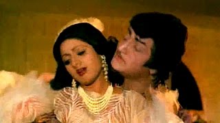 Aggi Ravva Telugu Movie  Pandithe Paniki Radu Video Song  NTR  Sridevi [upl. by Annayk]