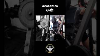 A ACADEMIA MAIS RAÍZ QUE EXISTE massamuscular musculação bodybuilding [upl. by Oika]