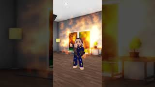 Fireman goes to extinguish the fire APT game shorts [upl. by Merola]