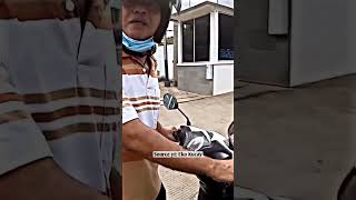 Motovloger ini ketemu orang tua yang sedang mendorong motor nya mogok🥲 viral motovlog shorts [upl. by Llerrem466]