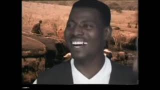 Tongai Moyo  Siya Wapira Samanyemba Album DVD 2002 Official Video [upl. by Ahsyekat]