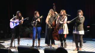 Della Mae quotLike Bonesquot [upl. by Margo608]