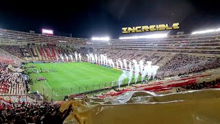 Espectacular recibimiento Universitario vs LDU [upl. by Belia]