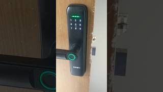 Electronic lock installation [upl. by Benyamin]