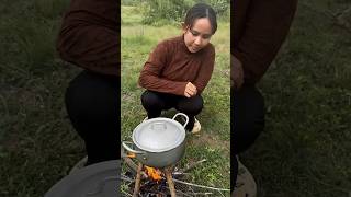 Single mom show SURVIVAL in Forest🥄🥘👍🤷‍♀️🙆 camping bushcraft outdoor trending [upl. by Itnava]