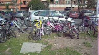 B2School  Vado a Scuola in Bici [upl. by Kcinom]