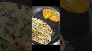 Garlic Naan recipe😋🫓 ytshorts youtubeindia viralshorts ytshort [upl. by Tomas]