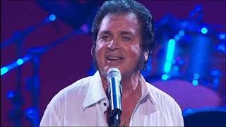 Engelbert Humprdinck Totally Amazing  2005 [upl. by Norrag705]