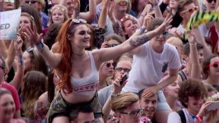 Busted  Year 3000  Live at The Isle of Wight Festival 2016 [upl. by Ania]