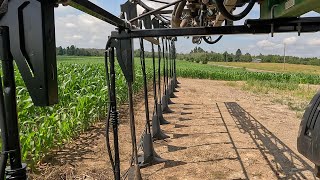 CANADIAN FARMER  SIDEDRESSING CORN  with Urea Ammonium Nitrate using 360 Yield quotYquot bars amp JD 4830 [upl. by Billie332]