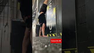 imparare la verticale step 1 motivation crossfit lifestyle handstandworkout handstandhold [upl. by Nnaear]