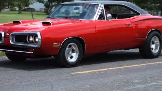 1970 Dodge Coronet SuperBee American Muscle Car [upl. by Ecyla]