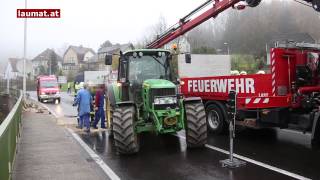 Umgestürzter Schweinetransportanhänger in Kremsmünster [upl. by Notned713]