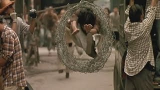 Ong Bak 2003 Tony Jaa Persecucion Scene [upl. by Hoi]