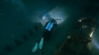 Diving the SS Tuggerah Wreck  4K [upl. by Ordnasil]