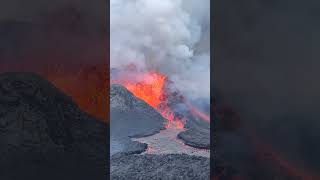 Eruption of the Geldigaladur volcano 01 shorts geldingadalur volcano iceland Aventurevolcans [upl. by Nnahtebazile326]