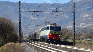 E656 439 treno dei Mercatini MilanoBolzano 2022 [upl. by Ahsikahs]