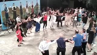 Greek Traditional Dances from Mīkrá Asía  Anatolia  Asia Minor Xasaposerviko [upl. by Hornstein509]