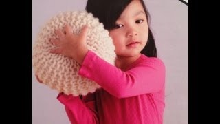 HOW TO KNIT A POUF [upl. by Nnairrek282]