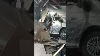 Tráiler impacta vehículos y puestos de comida en Villa Ahumada Chihuahua hay seis muertos [upl. by Iolanthe]