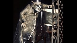 HD Hatbox Ghost Extreme Lowlight Haunted Mansion 2015 Disneyland Full Ridethrough POV 1080 [upl. by Buiron611]