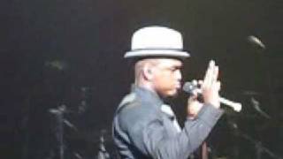 NeYo  Take a Bow 2009 Rihanna Cover Live at Club Nokia [upl. by Ibbor]