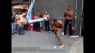 Capoeirista aplica linda técnica de tesoura  Perfeita [upl. by Rehtul]