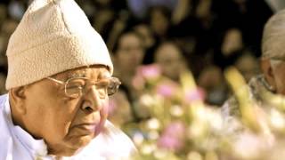 SN Goenka  Morning chanting  Day 1 [upl. by Hairakcaz]