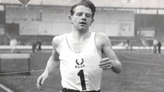 Sir Chris Chataway Has Dies Sir Chris Chataway Former British Athlete Dies 19 Jan 2014 MUST SEE [upl. by Icyak513]