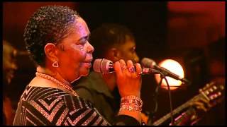 Cesaria Evora  Live damor Paris 2004 [upl. by Aikrahs]