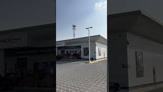 Überall Moscheen 🕌 in Dubai UAE moschee tankstelle islam allah mohammed sav abudhabi [upl. by Doowron]