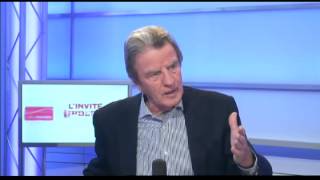 Bernard Kouchner  quotLextrémisme musulman en particulier menace tout le mondequot [upl. by Nirtiac]