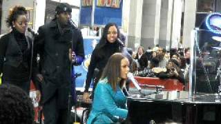 Alicia Keys  quotEmpire State of Mind Part IIquot LIVE  The Today Show 112409 [upl. by Aelanej61]