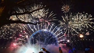 2017 London New Years Eve Firework Celebrations in HD [upl. by Attecnoc]