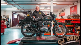 Royal Enfield UCE EFI oil and filter change in the workshop GT Bullet Classic [upl. by Lenka]