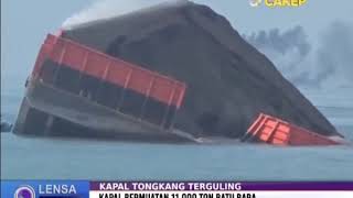 Detik  detik Kapal Tongkang Terguling di Cilacap Jawa Tengah [upl. by Tyoh220]