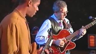 Stanley Jordan  Chet Atkins 1991 FULL [upl. by Anerbes]