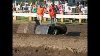 Wheelin in Maine and some mud runs Rockin to DEAD SEASON [upl. by Eceined728]