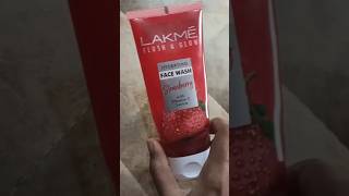 LAKME BLUSH amp GLOW HYDRATING FACE WASH STRAWBERRY WITH VITAMIN C SERUM shorts [upl. by Robinia48]