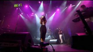 Marina and the Diamonds  Oh No Live iTunes Festival 22072010 [upl. by Monteria]