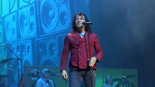 Steve Augeri  Separate Ways Worlds Apart [upl. by Siradal]