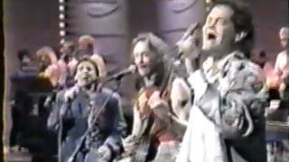 Monkees  What Am I Doing Hangin Round  Live 1989 [upl. by Gorga]