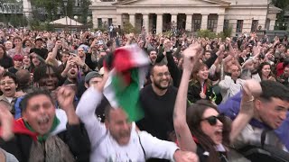 Esquerda lidera eleições legislativas na França à frente da aliança de Macron  AFP [upl. by Dlareme]