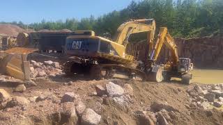 Moving a dead 350l excavator [upl. by Nahpets629]